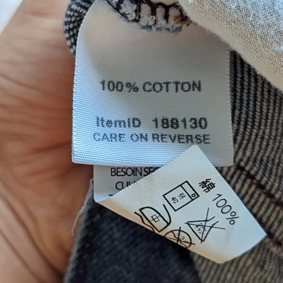 Plus size L.L. Bean Original Fit/ Relaxed Jeans, 100% Cotton, 22 wide, like new - Picture 5 of 8